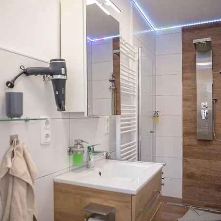 Strandraeuber Daire Carolinensiel